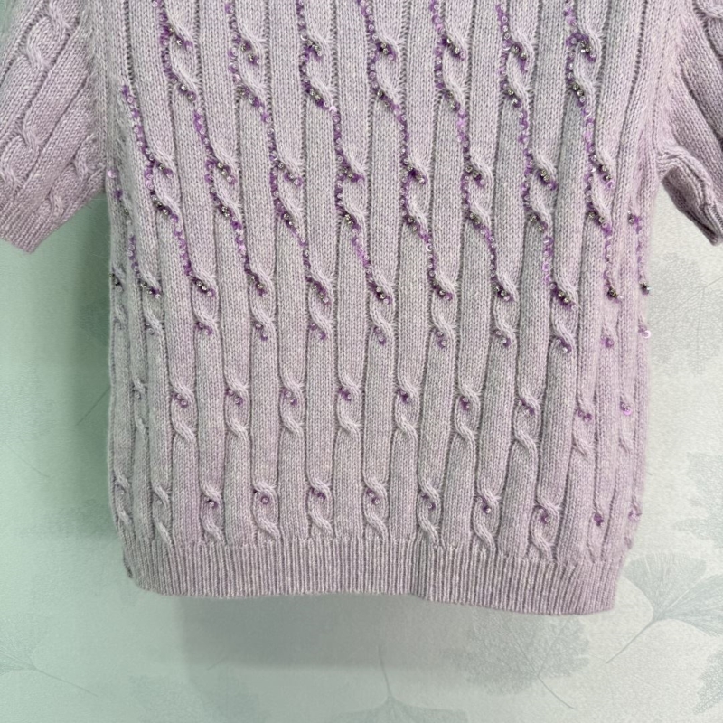 Gvc*1 sweaters